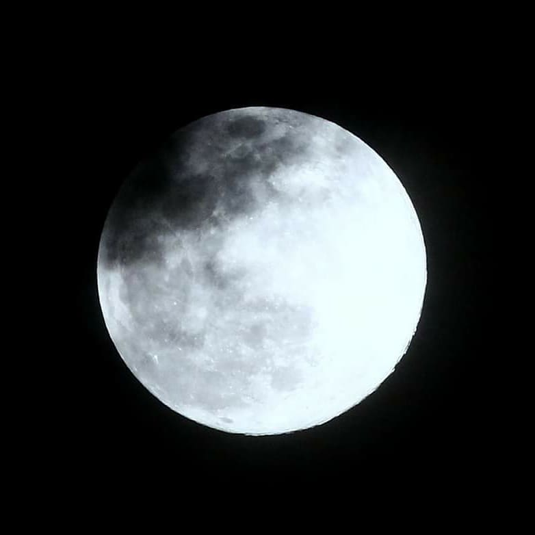 Super moon Pink moon 2020