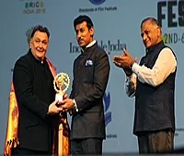 Rishi Kapoor Felicitation by Rajyvardhan rathore